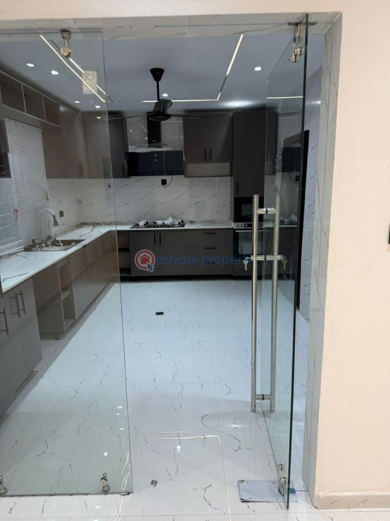 6 bedroom House For Sale Tech Kentinkrono On Tech Road. Kumasi Metropolitan Ashanti - 7