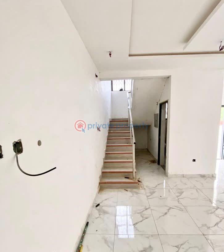 3 bedroom House For Rent Achimota Accra - 2