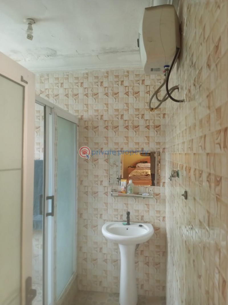 6 bedroom House For Sale Pokuase Amanfrom Pokuase Accra Metropolitan  - 5