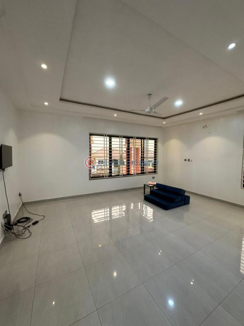4 bedroom House For Sale Lakeside Estate Lakeside East Legon Accra - 5