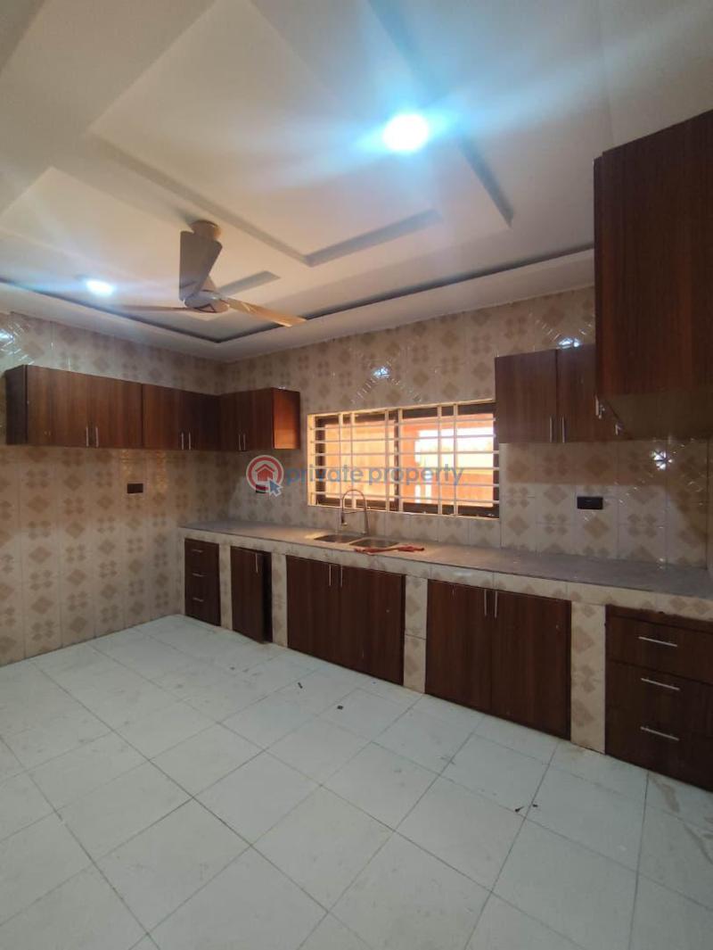 4 bedroom House For Sale Oyarifa Focos Oyarifa La Nkwantanang Madina Municipal Accra - 11