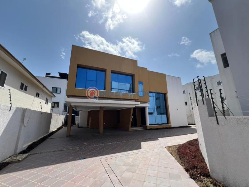 4 bedroom House For Rent Accra - Ghana East Legon  - 1