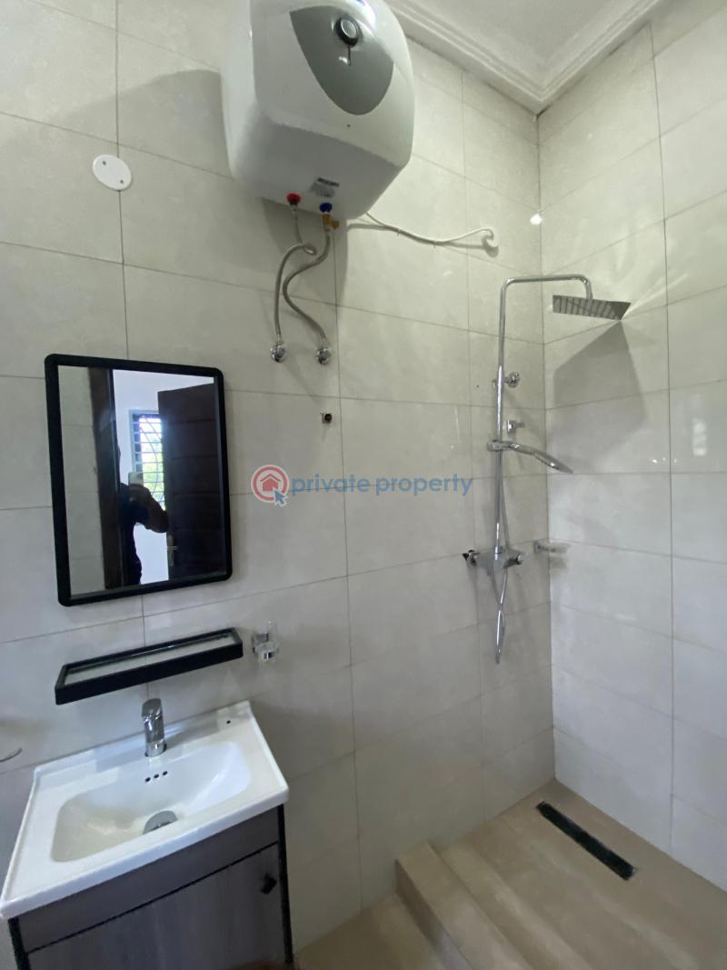 4 bedroom House For Sale Spintex Road Accra - 3