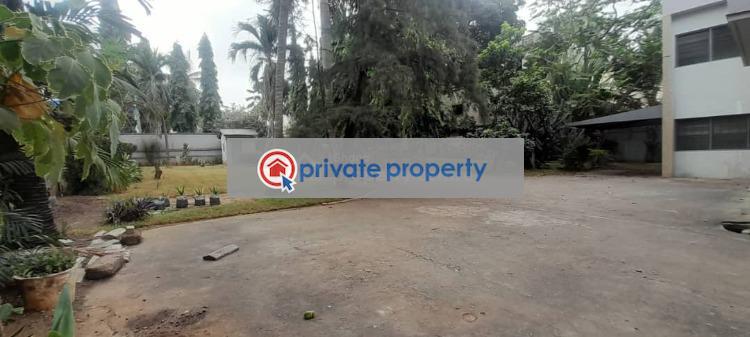 4 bedroom House For Sale Airport Residential Area Accra - 2