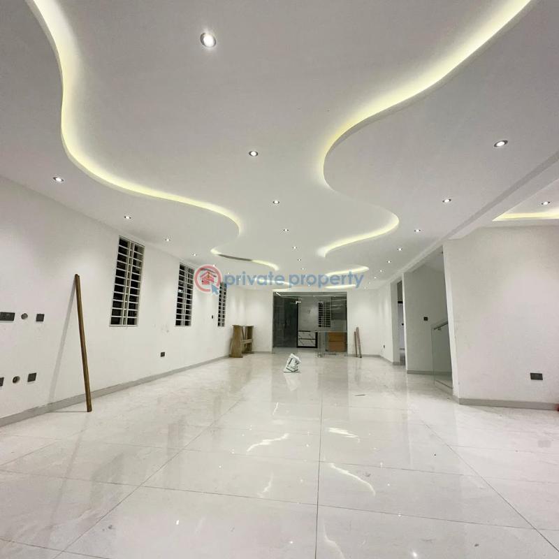 6 bedroom House For Sale Nmai Dzorn School Junction East Legon Accra - 3