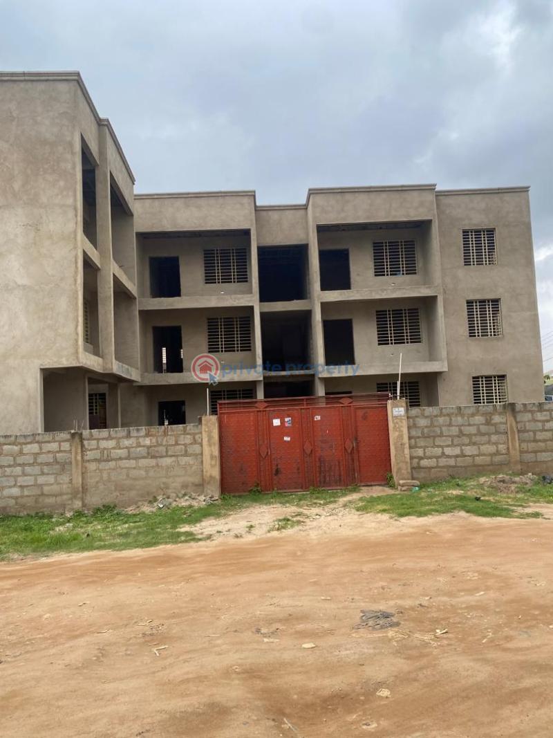 2 bedroom Plaza / Complex / Mall For Sale Dome Pillar 2 Dome Ga East Municipal Accra - 9