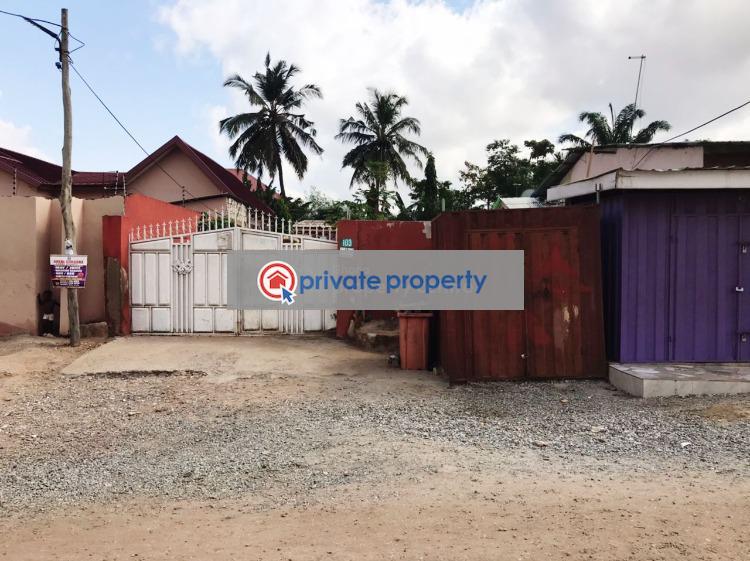 11 bedroom Detached Bungalow For Sale &nbsp;race Course Off Lapaz/ Nyamekye Accra Metropolitan  - 4