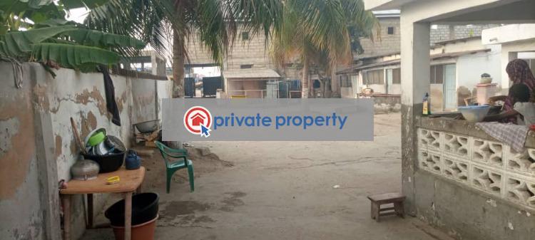 8 bedroom Detached Bungalow For Sale &nbsp;kasoa Amanfrom Main Road Accra Metropolitan  - 4