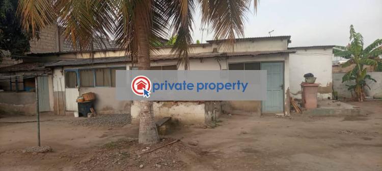 8 bedroom Detached Bungalow For Sale &nbsp;kasoa Amanfrom Main Road Accra Metropolitan  - 1