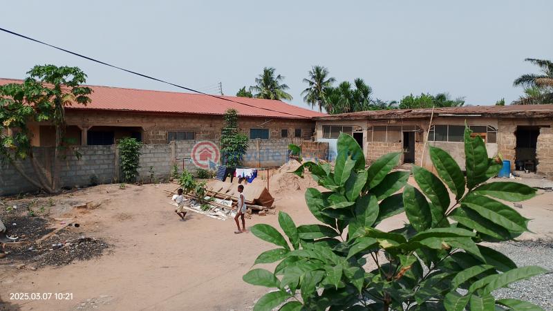 Land For Sale Pokuase Near The Zonal Council. Pokuase (Pokoasi) Ga West Municipal Accra - 2