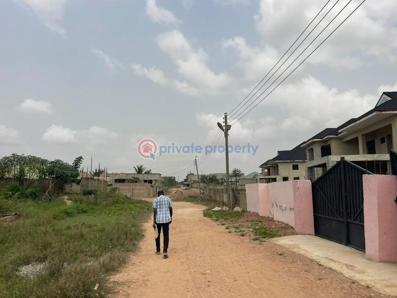 Land For Sale Kokrobite Near The Ocean Accra Metropolitan  - 0