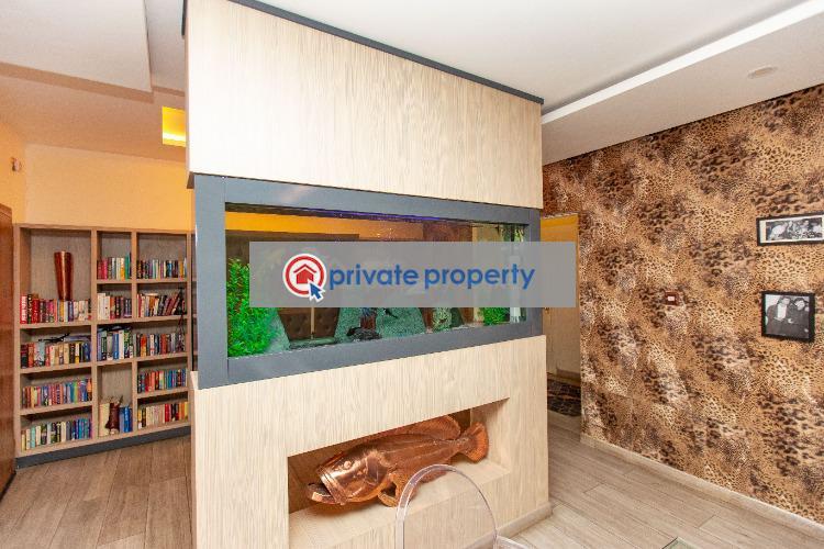9 bedroom House For Sale &nbsp;labone North Labone Accra - 8