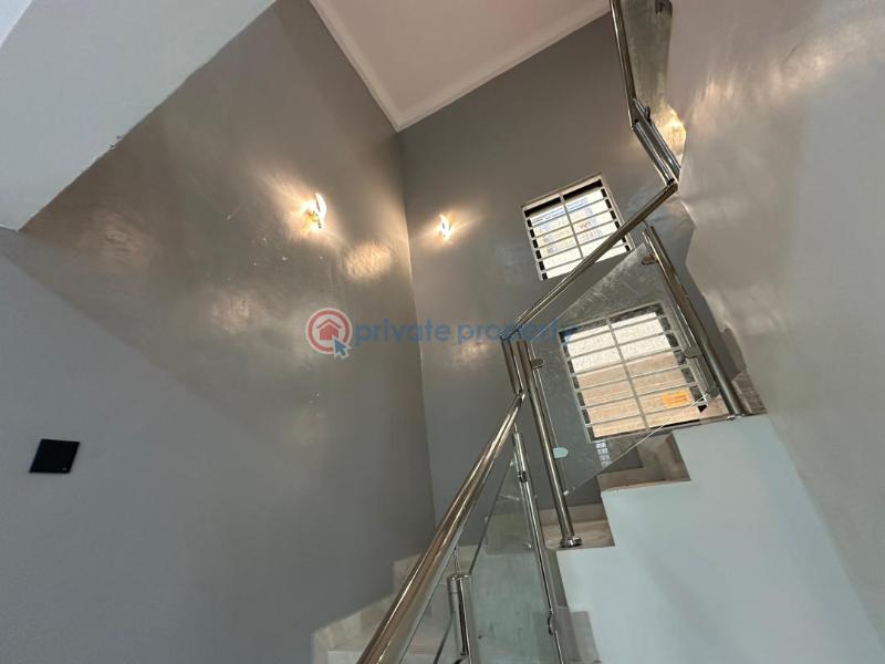 5 bedroom Detached Duplex For Sale Oyarifa Adenta Municipal Accra - 12