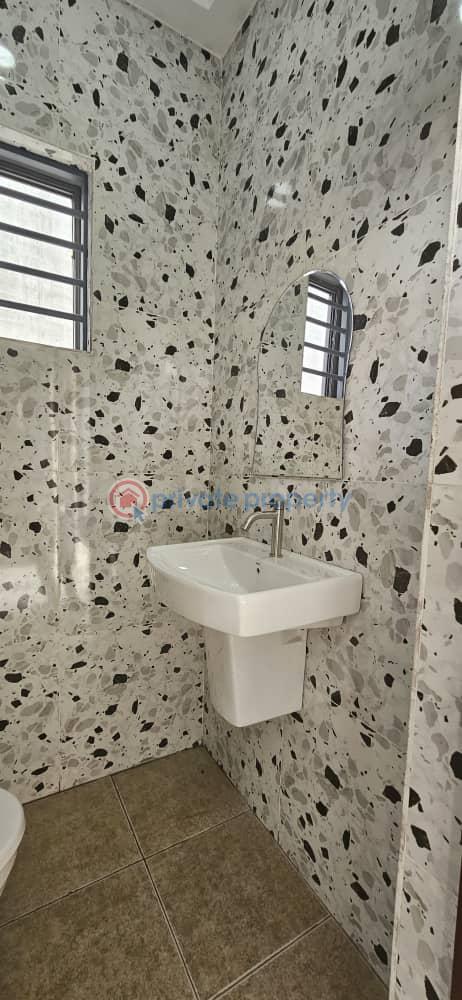 3 bedroom House For Sale Lakeside Estates. Adenta Municipal Accra - 12
