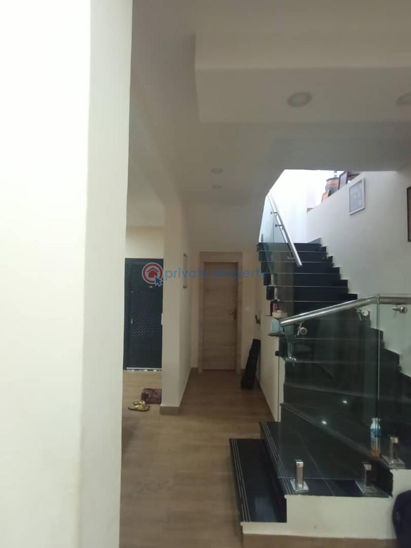 3 bedroom House For Sale East Airport Tse Addo Roundabout Accra - 4