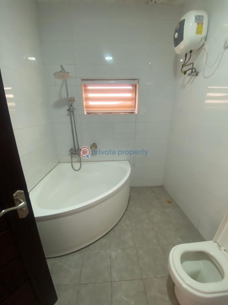 3 bedroom Townhouse For Rent Spintex Accra - 10