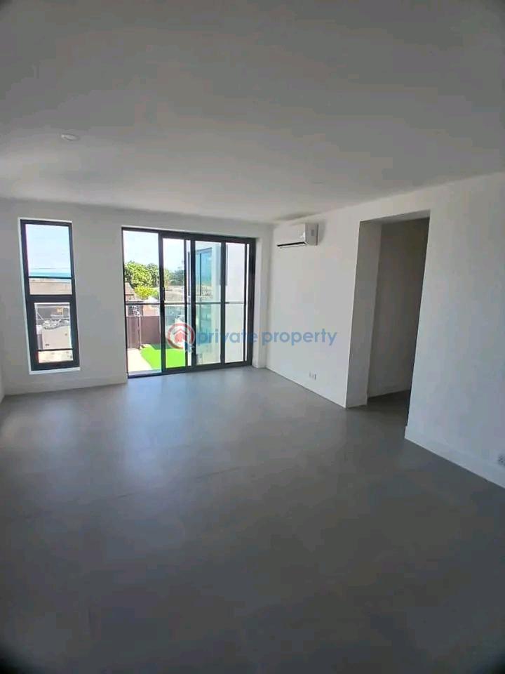 3 bedroom Townhouse For Sale South La La (Labadi) La Dade Kotopon Municipal Accra - 5