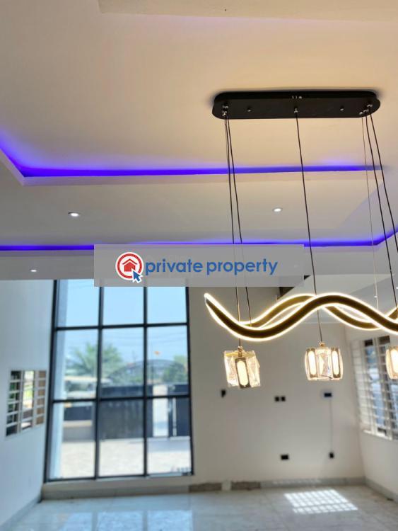 4 bedroom House For Sale &nbsp;mile 7 Achimota Accra - 3