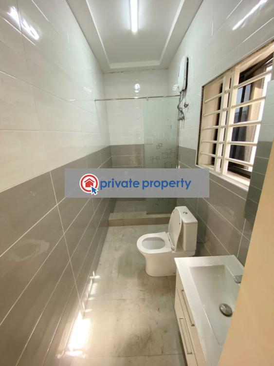 4 bedroom House For Sale mile 7 Achimota Accra (PID 1PAFED) Private