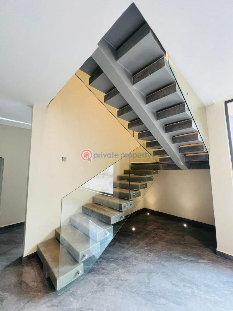 5 bedroom Townhouse For Sale Ashale Botwe (nmaidzor) Ashaley Botwe Adenta Municipal Accra - 13