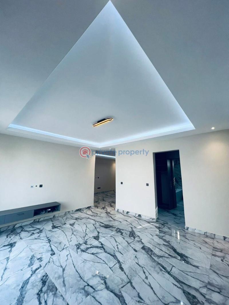 5 bedroom Townhouse For Sale Ashale Botwe (nmaidzor) Ashaley Botwe Adenta Municipal Accra - 9