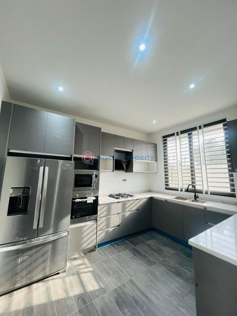 5 bedroom Townhouse For Sale Ashale Botwe (nmaidzor) Ashaley Botwe Adenta Municipal Accra - 7