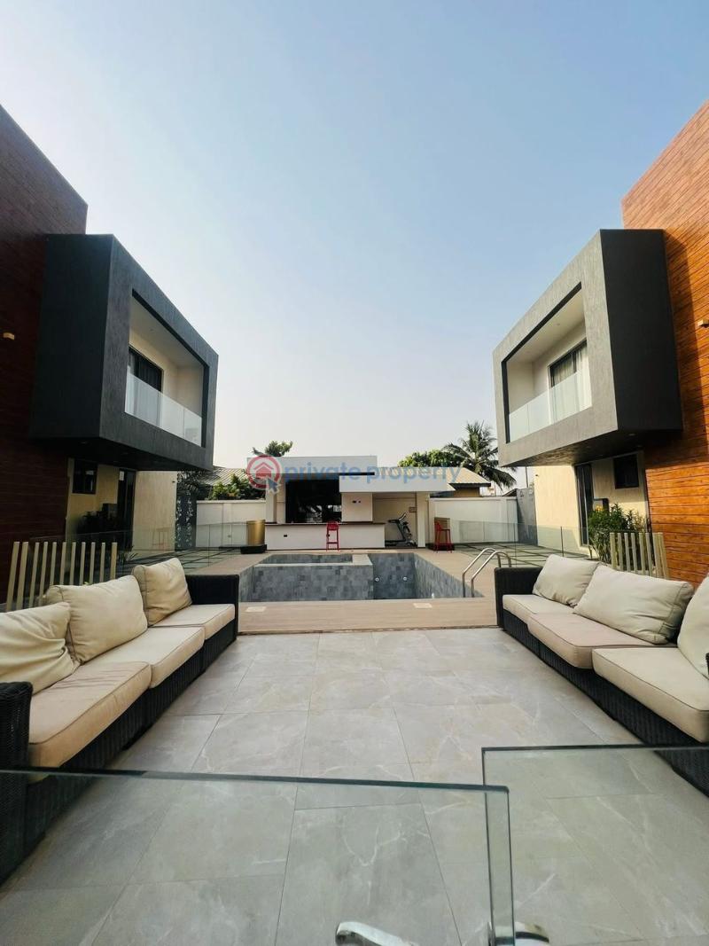 5 bedroom Townhouse For Sale Ashale Botwe (nmaidzor) Ashaley Botwe Adenta Municipal Accra - 0