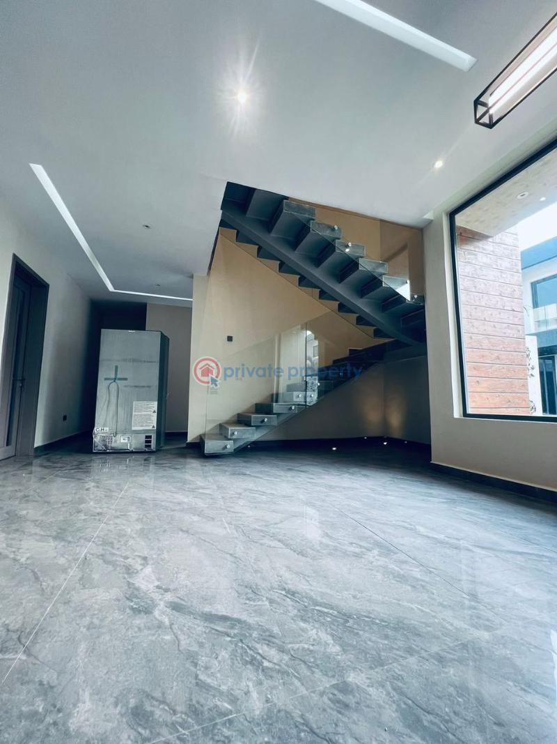 5 bedroom Townhouse For Sale Ashale Botwe (nmaidzor) Ashaley Botwe Adenta Municipal Accra - 12