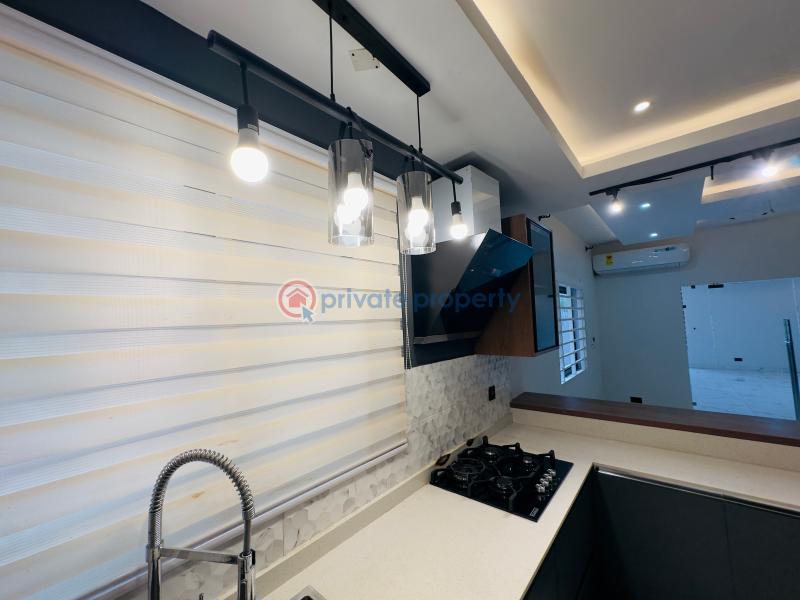 4 bedroom House For Sale Community 18 Estate Comm 18 Spintex Accra - 14