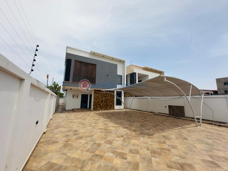 4 bedroom House For Sale Community 18 Estate Comm 18 Spintex Accra - 1
