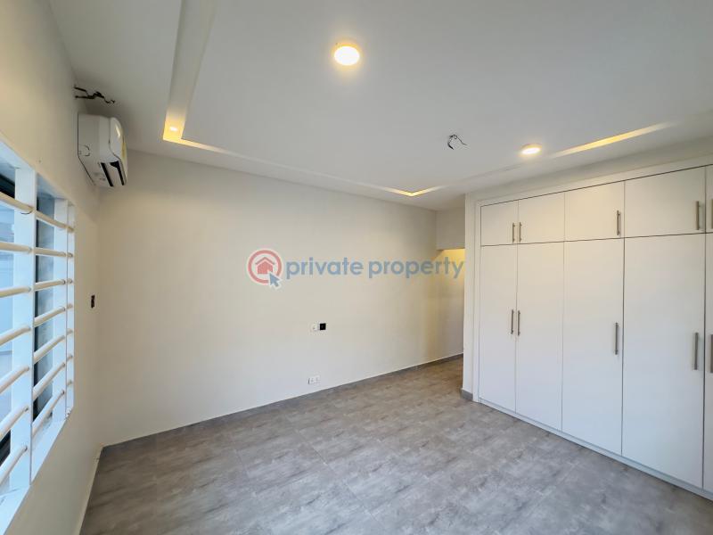 4 bedroom House For Sale Community 18 Estate Comm 18 Spintex Accra - 18