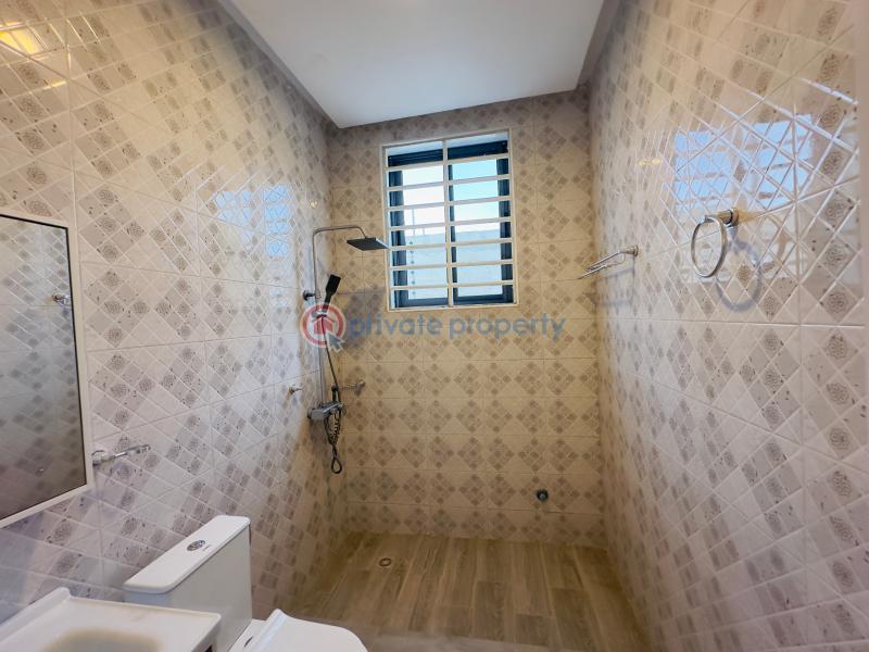 4 bedroom House For Sale Community 18 Estate Comm 18 Spintex Accra - 20