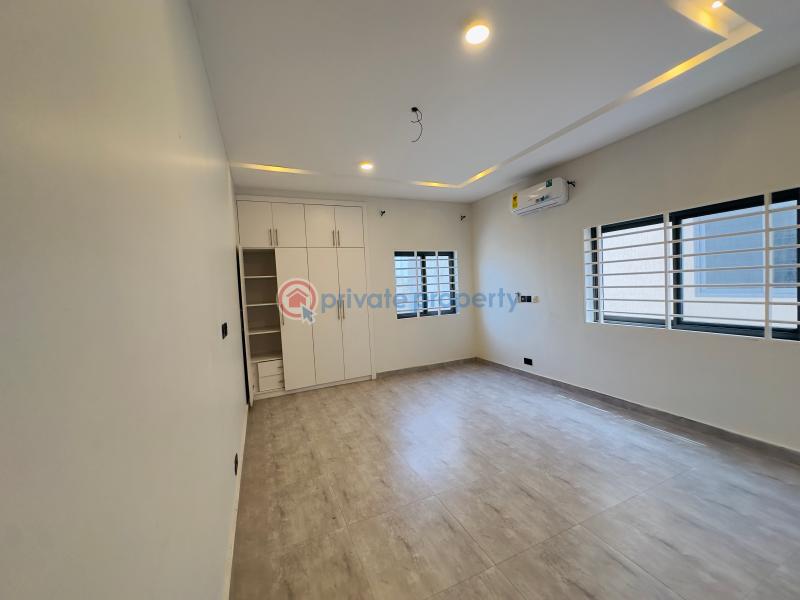 4 bedroom House For Sale Community 18 Estate Comm 18 Spintex Accra - 33