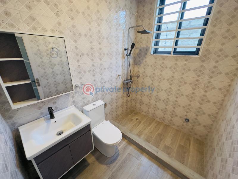 4 bedroom House For Sale Community 18 Estate Comm 18 Spintex Accra - 19
