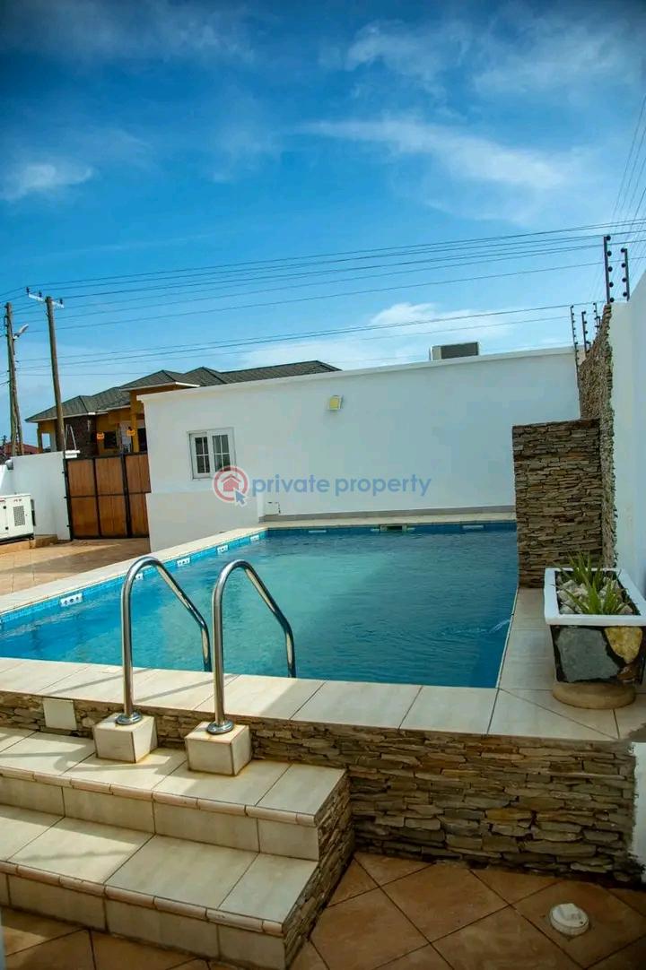 4 bedroom House Short let East Legon Accra - 12