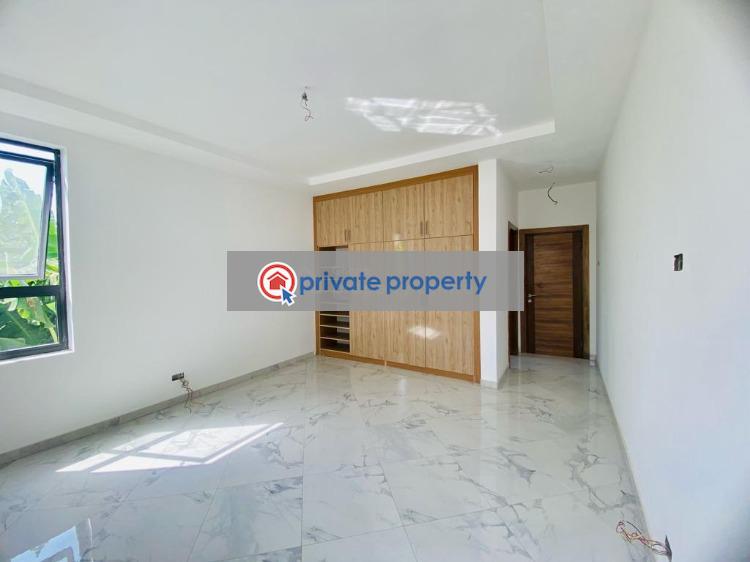 4 bedroom Detached Duplex For Sale &nbsp;boundary Road East Legon Accra - 10