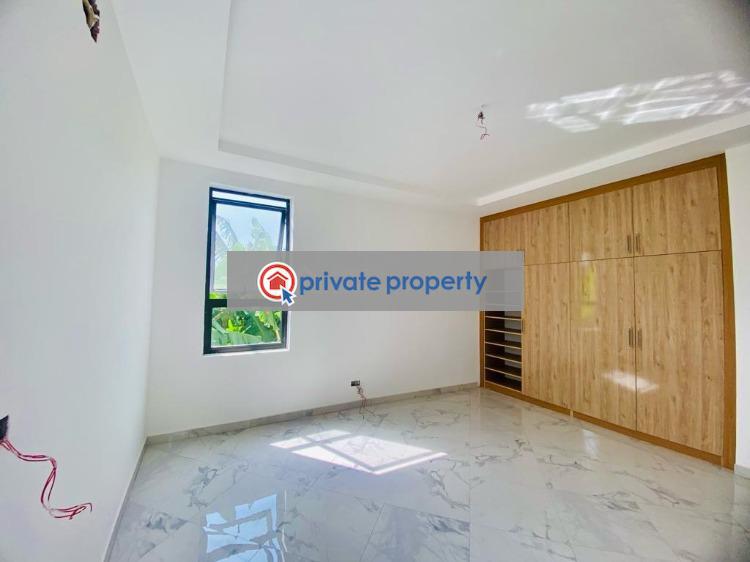 4 bedroom Detached Duplex For Sale &nbsp;boundary Road East Legon Accra - 8