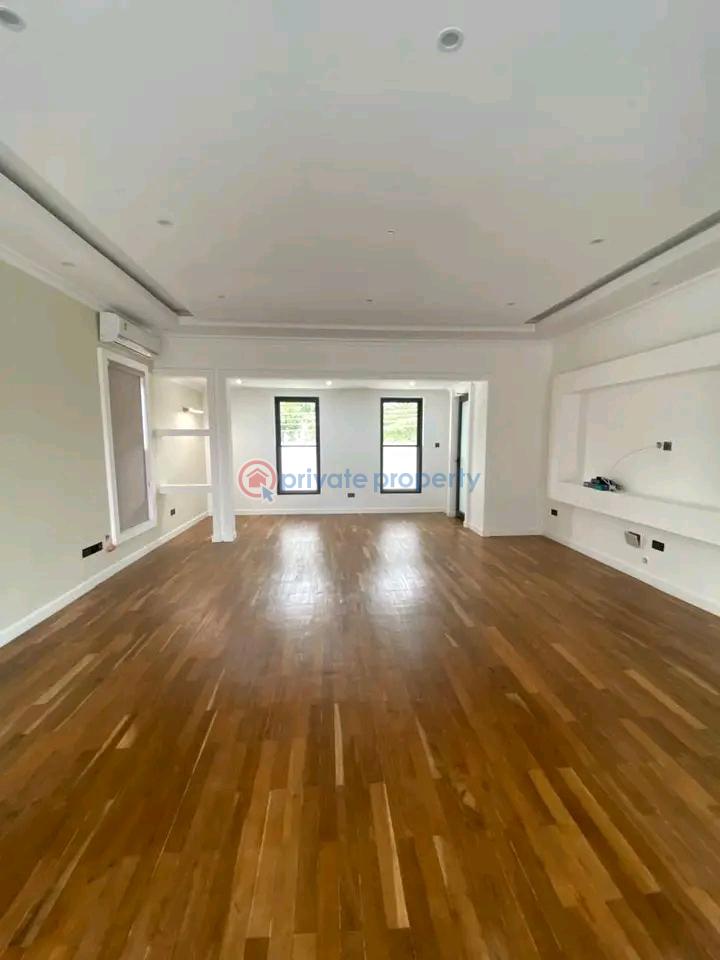 4 bedroom Townhouse For Sale North Labone Accra - 5