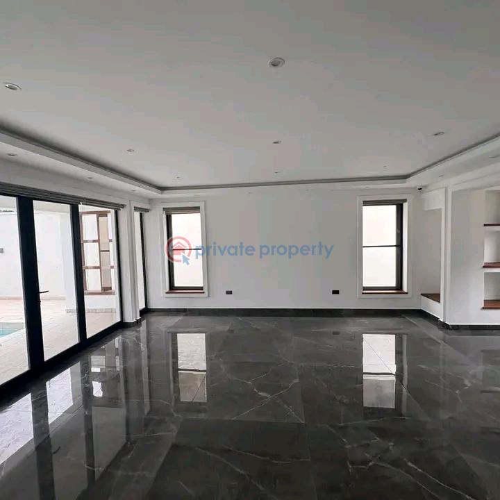 4 bedroom Townhouse For Sale North Labone Accra - 11