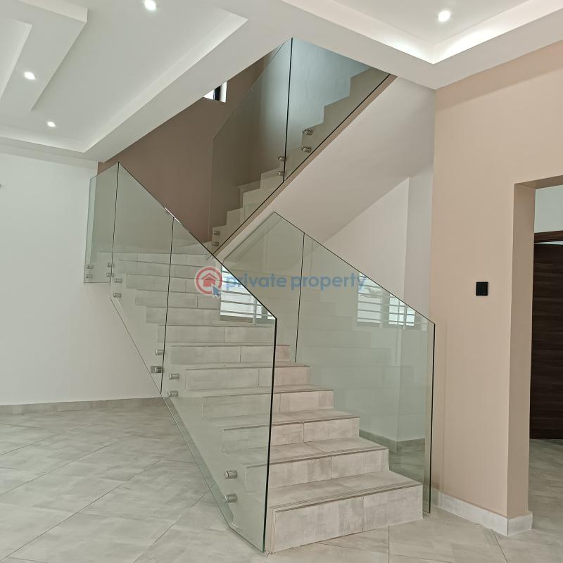 4 bedroom Detached Duplex For Sale Adjiringanor East Legon Accra - 12