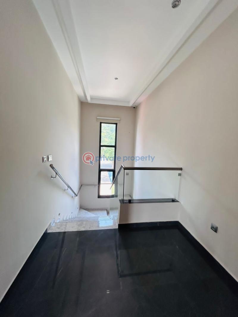 4 bedroom Townhouse For Rent Airport Residential Area Accra - 2