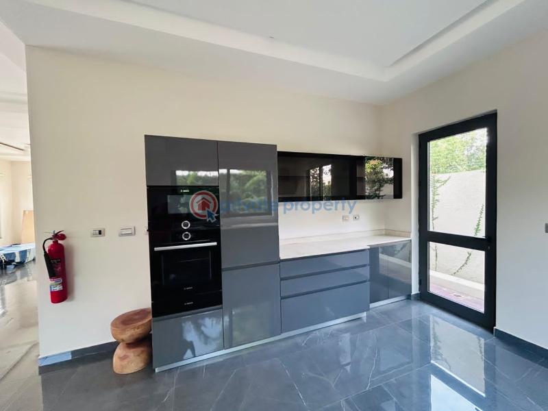 4 bedroom Townhouse For Rent Airport Residential Area Accra - 9