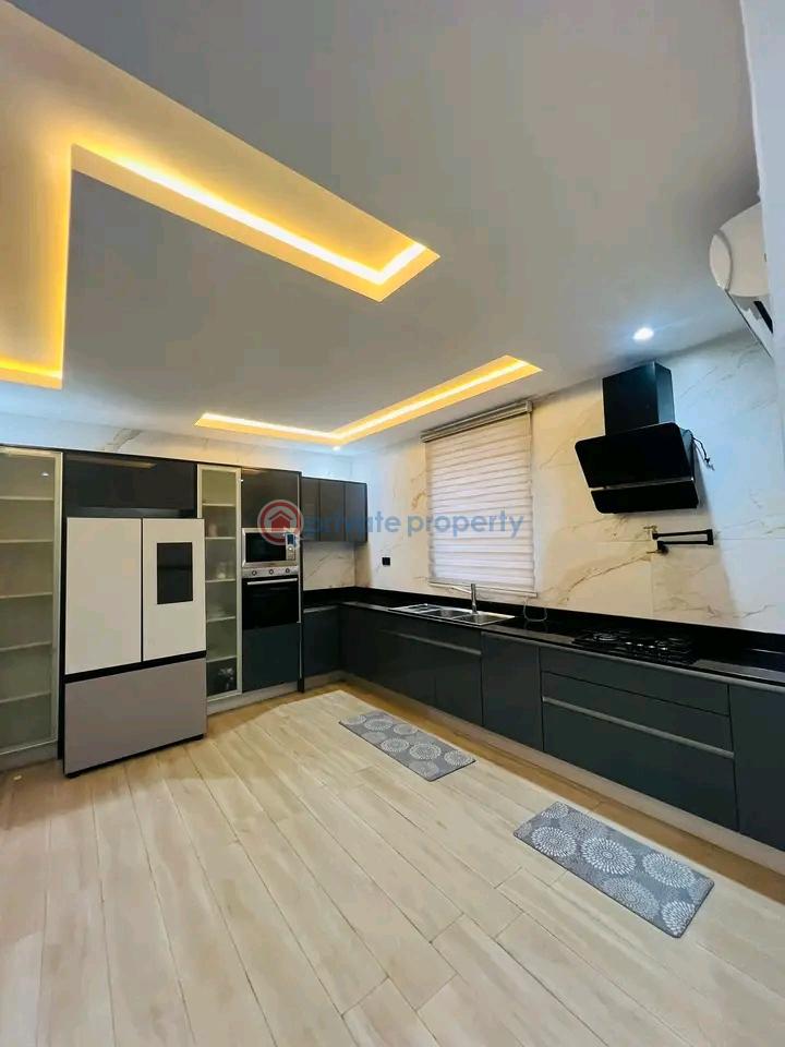 4 bedroom Townhouse For Sale School Junction Ashaley Botwe Adenta Municipal Accra - 6