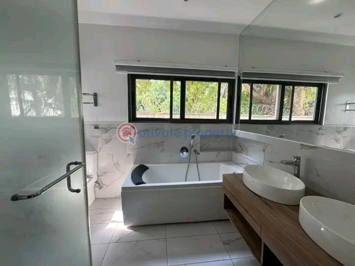 4 bedroom Townhouse For Rent Cantonments Accra - 5