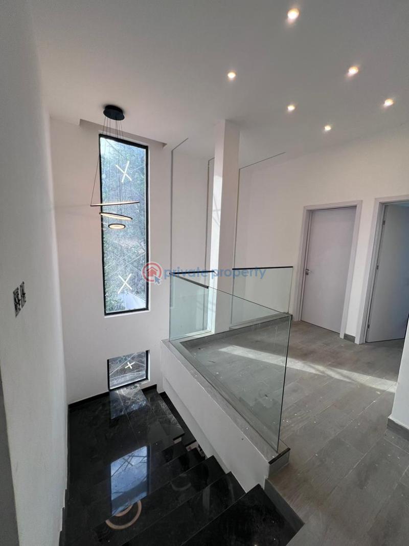 4 bedroom Townhouse For Sale Dzorwulu Accra - 8