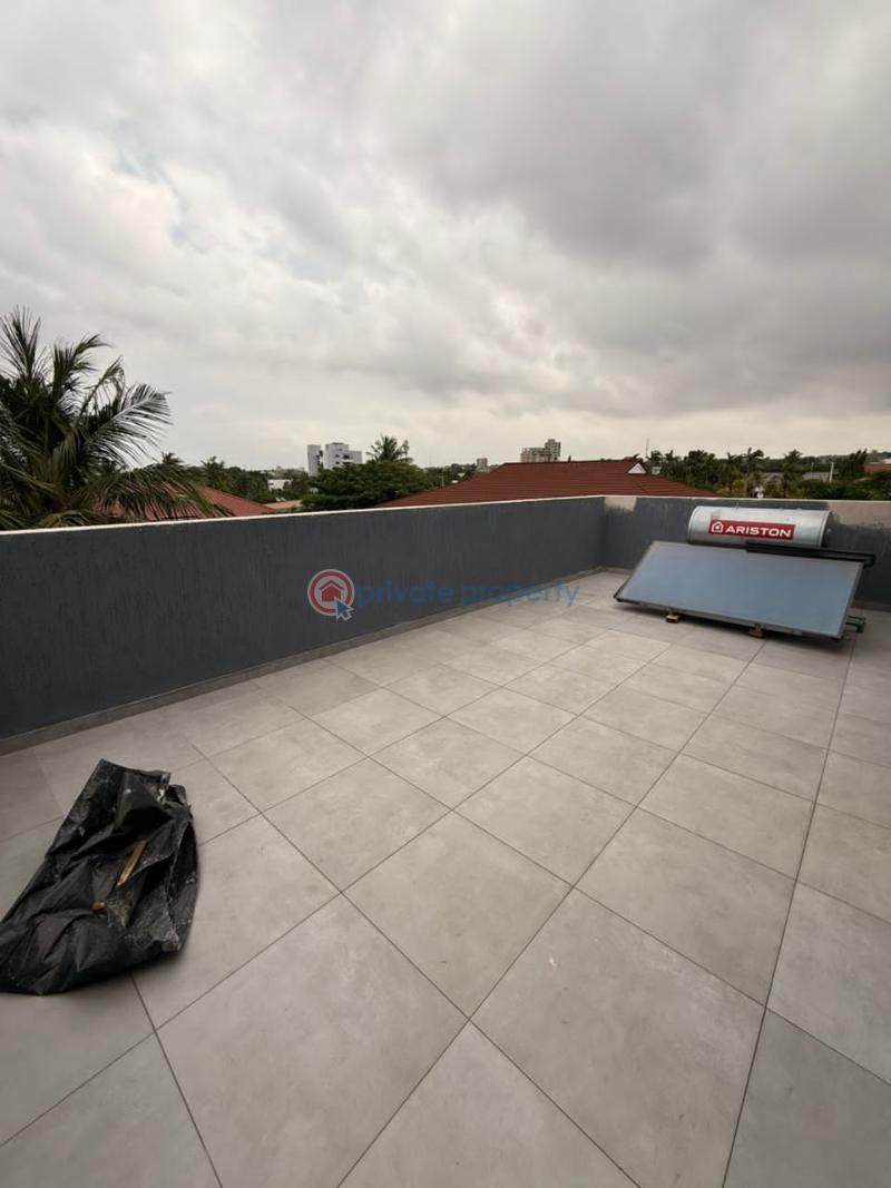 4 bedroom Townhouse For Sale Dzorwulu Accra - 1