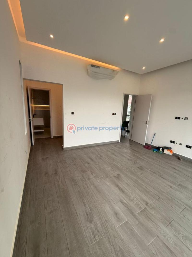 4 bedroom Townhouse For Sale Dzorwulu Accra - 10