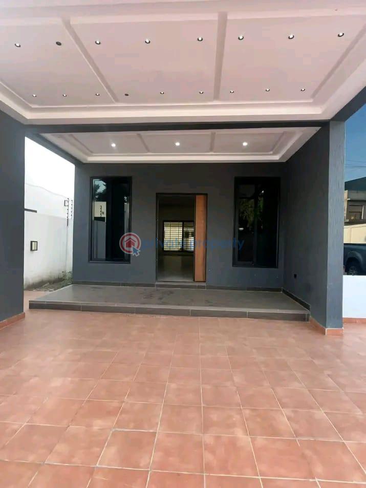 4 bedroom Townhouse For Sale East Legon Accra - 4