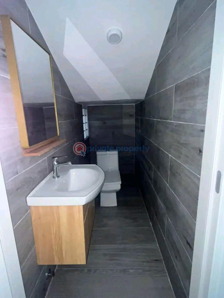 4 bedroom Townhouse For Sale East Legon Accra - 6