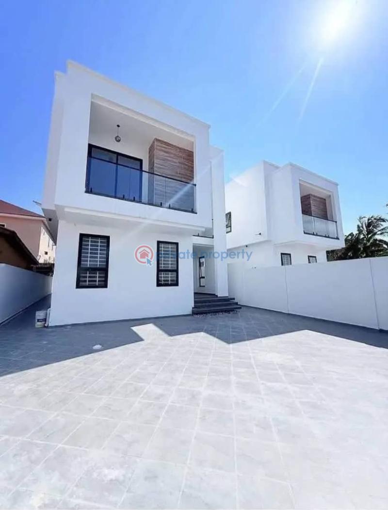 4 bedroom House For Sale Sakumono Spintex Accra - 1